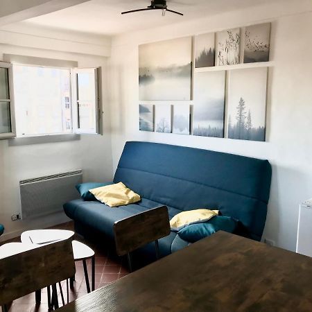 Appartement De Charme Au Coeur De Грас Екстериор снимка