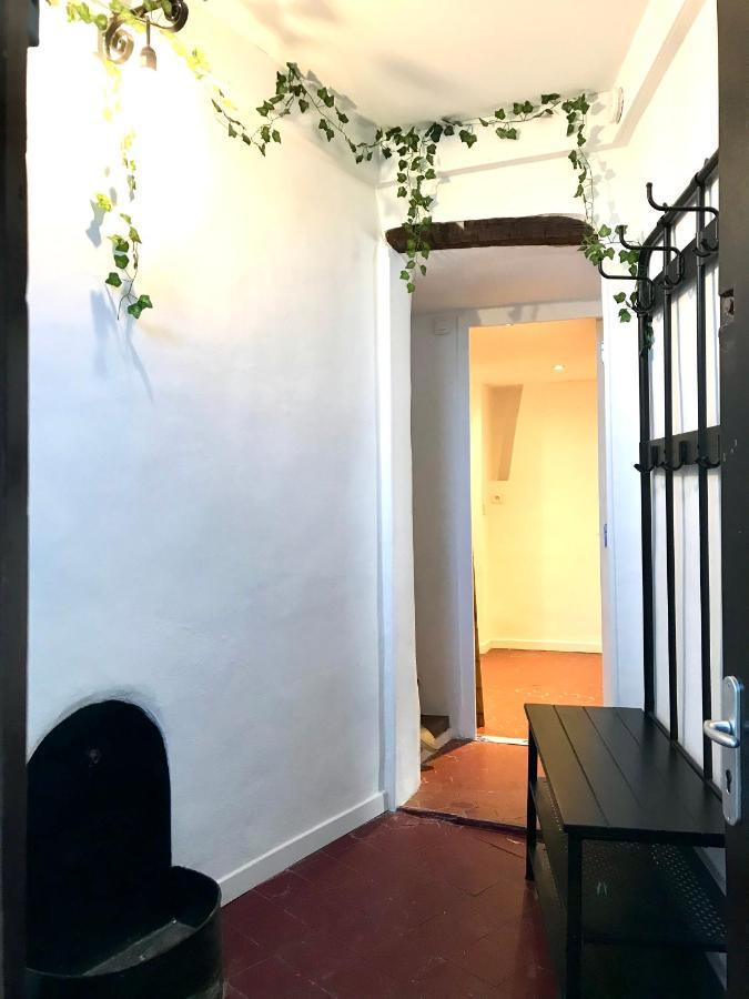 Appartement De Charme Au Coeur De Грас Екстериор снимка