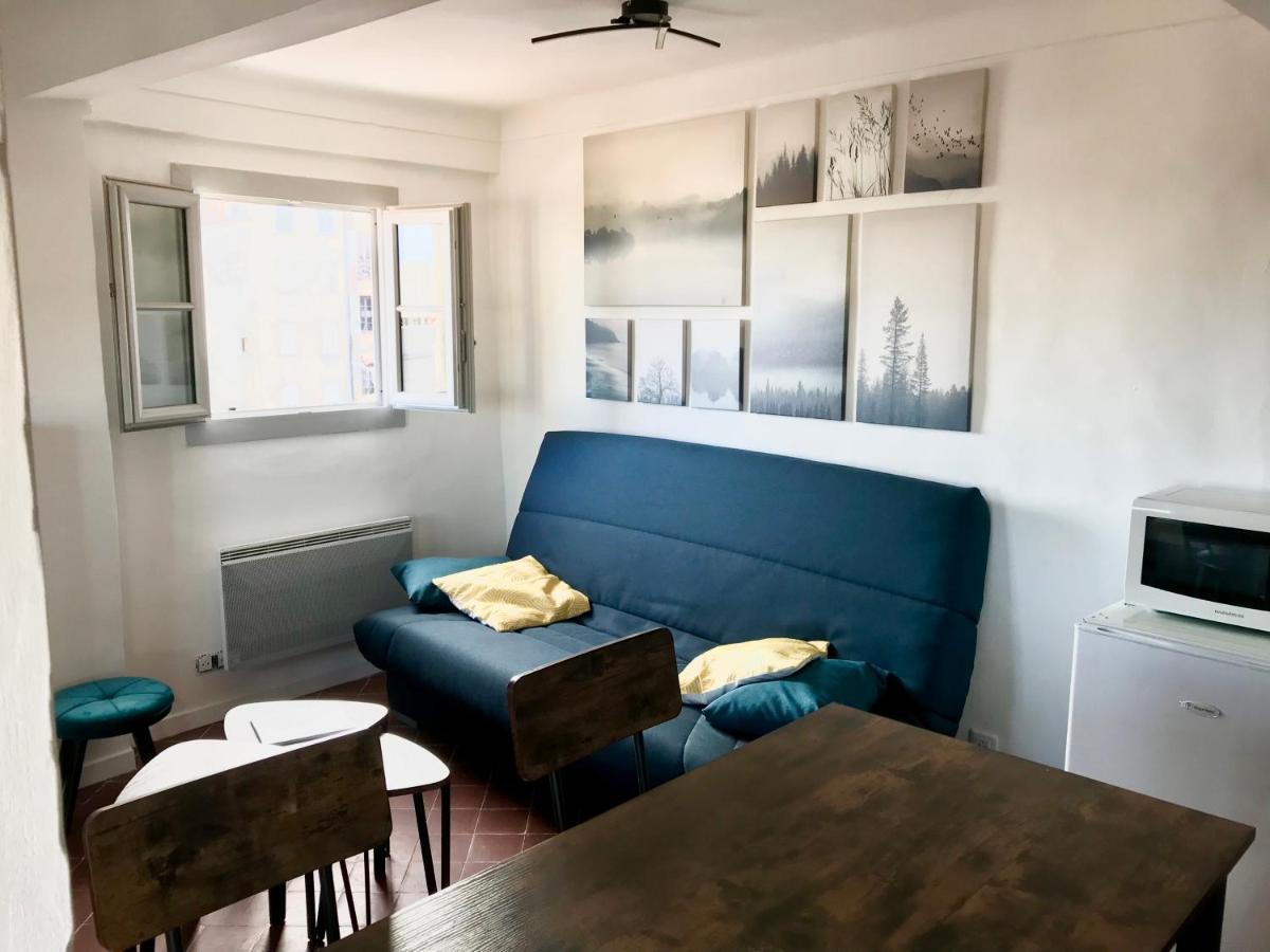 Appartement De Charme Au Coeur De Грас Екстериор снимка