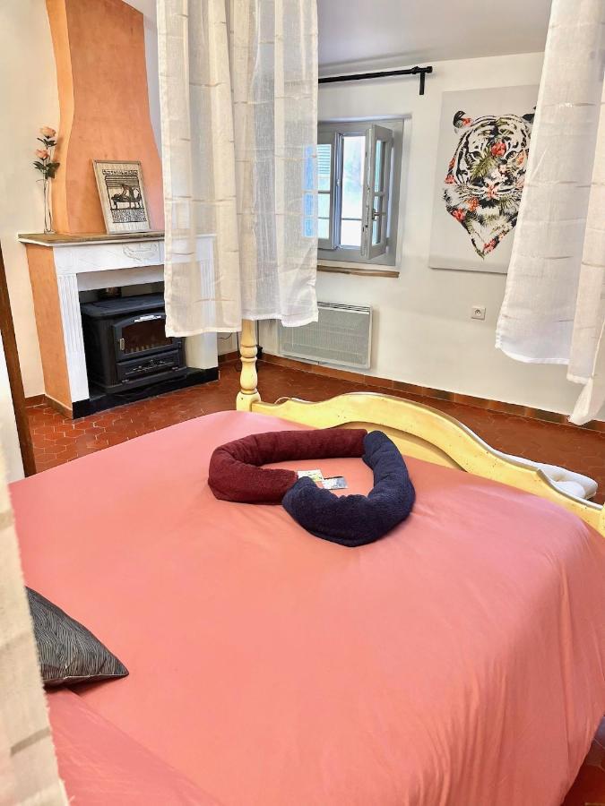 Appartement De Charme Au Coeur De Грас Екстериор снимка